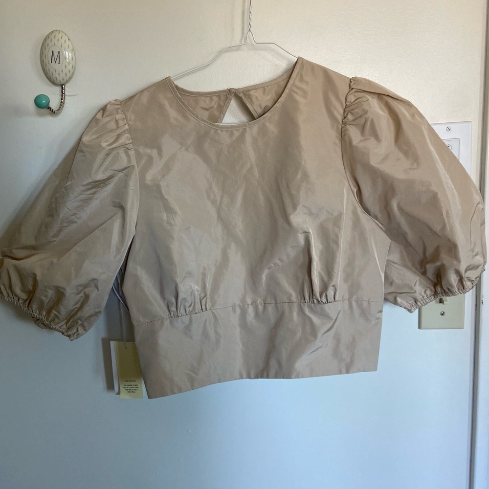Brand New ARITZIA Crop Top - Picture 3 of 4